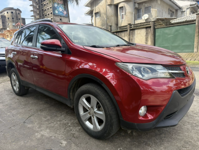TOYOTA RAV4 2015