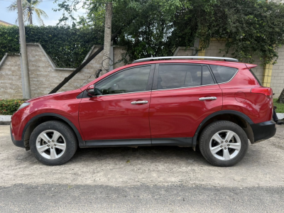 TOYOTA RAV4 2015